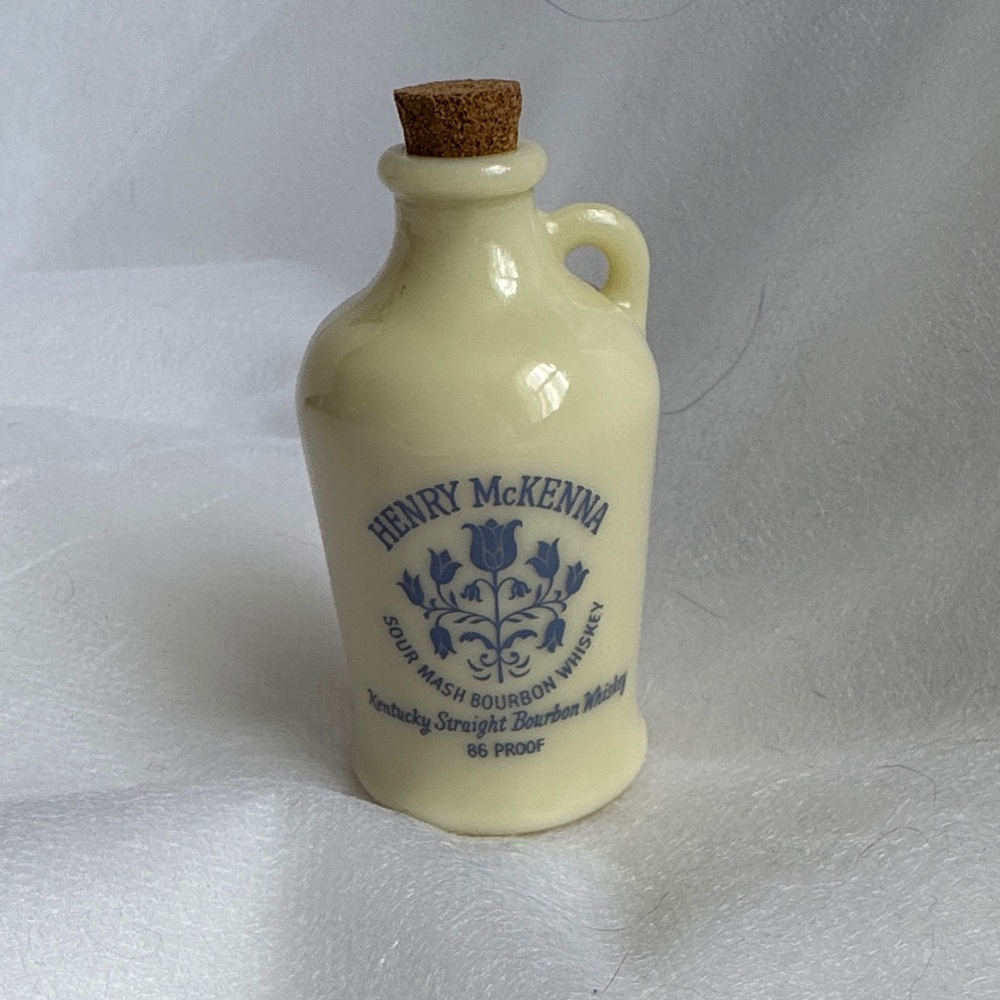 Henry McKenna Sour Mash Bourbon Whiskey miniature ceramic jug - 1/10 pint- empty